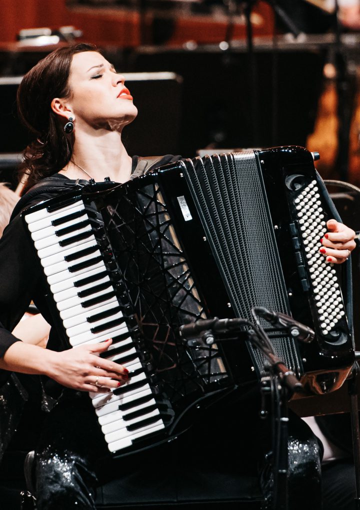 Ksenija Sidorova celebra a Piazzolla, en el Concierto de París